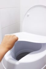 PEPE Mobility Toilettensitzerhöhung 15 cm mit Deckel – Sicherheit & Komfort für Senioren – Bild 7