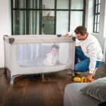 hauck Dream N Play Reisebett Set mit Alvi Matratze & Moskitonetz – Faltbares Babybett für unterwegs – Bild 2