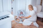 MoMi KENANI Babywippe bis 9 kg – Bluetooth & Fernbedienung für Eltern – Bild 10