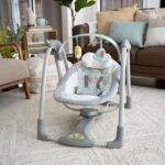 Ingenuity Swing and Go Portable – Tragbare Babyschaukel mit Hybridrive Technology – Bild 13