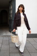 reisenthel carrybag XS leo vanilla – Kompakter Einkaufskorb mit Aluminiumrahmen – Bild 2