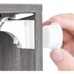 Magnetisches Schrankschloss 20er Set mit 3 Schlüsseln – Unsichtbare Kindersicherung für Schränke & Schubladen