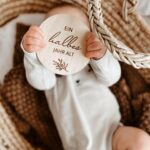 30 Holz Meilensteinkarten Baby auf Deutsch – Lasergravierte Holzscheiben für Erinnerungsfotos – Bild 9