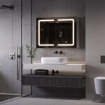 DICTAC Badezimmerspiegelschrank 80x60x16 cm – LED-Beleuchtung & Steckdose mit Sensortaste – Bild 9