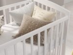 Love For Sleep Babybett 120x60 cm Weiß – Mitwachsendes Gitterbett mit Schublade & Matratze – Bild 6