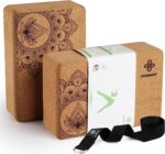 OVERMONT Yogablöcke Kork 2er Set mit Yoga Gurt – Premium Korkblöcke für Yoga & Pilates