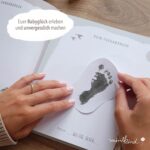mintkind® Babyalbum «Mein erstes Jahr» Beige Leinen – 176 Seiten Hardcover mit Sticker-Set – Bild 7