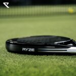 RYZE Pegasus Padelschläger 360g – Kohlefaser Racket mit Anti-Shock-Technologie – Bild 7
