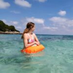 LimitlessXme Schwimmboje 28L Orange – Sicherheitsboje mit Trockensack für Freiwasserschwimmen – Bild 8