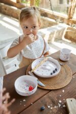 LÄSSIG Kindergeschirr-Set Porzellan mit Silikonring – Rutschfest & Spülmaschinenfest – Bild 4