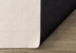 the carpet Relax Kurzflor Teppich 200x280 cm – Felloptik mit rutschfester Unterseite – Bild 4