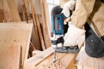 Bosch GSB 16 RE Schlagbohrmaschine 750 W – Professional Kompaktbohrer mit Zubehörset – Bild 2