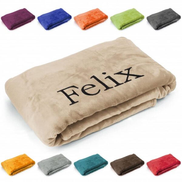 Deitert Kuscheldecke 150x200cm mit Personalisierung – Weiches Fleece Wohndecke Karamell