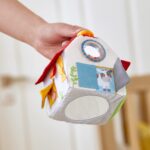 HABA Spielwürfel Bauernhof – Motorikspielzeug ab 6 Monaten mit Aktivitätselementen – Bild 6