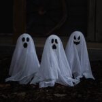 Lights4fun 3er-Set Halloween Geister Stableuchten – LED Outdoor Deko mit Timer für Garten – Bild 2