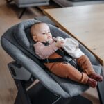 hauck Alpha Move Hochstuhl Newborn Set – 5in1 Mitwachsender Holzhochstuhl ab Geburt bis 90 kg – Bild 9