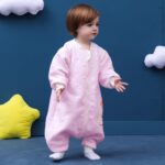 MIKAFEN Baby Schlafsack Langarm mit Füssen 2.0Tog – Ganzjahres Schlafanzug für 75-85cm – Bild 2