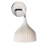 Kartell È Wandleuchte – Minimalistisches Design mit verchromtem Arm, Weiß