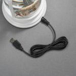 Konstsmide LED Wasserlaterne Paris – Drehbare Schneelaterne mit Timer für Innen – Bild 4