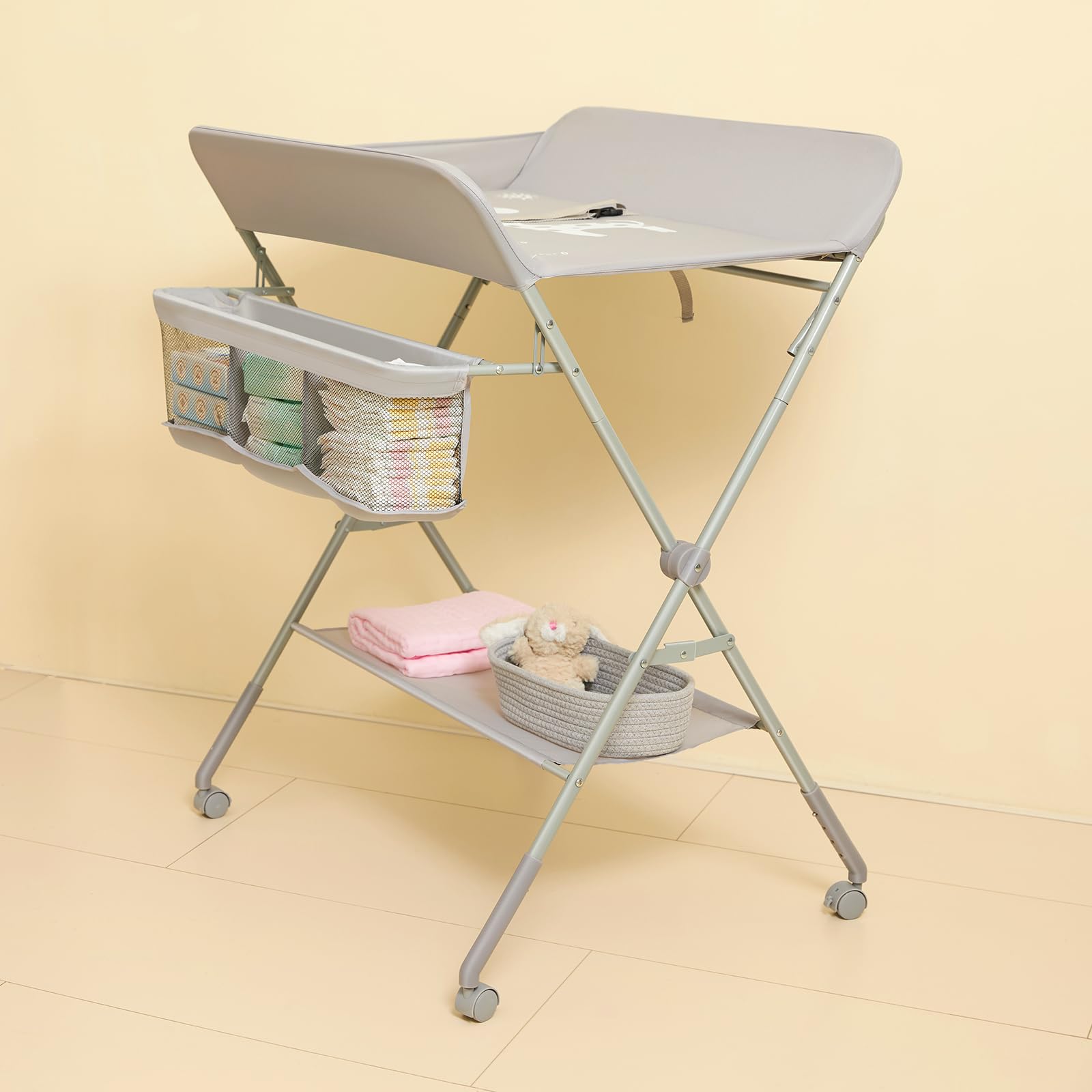 KARAOK Faltbarer Wickeltisch mit Rädern – 4-stufig verstellbar für ergonomisches Wickeln
