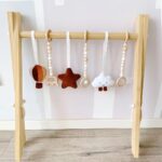 Caudblor Spieltrapez Holz 60x43x40cm – Babygymnastik & Motoriktraining für Neugeborene – Bild 4