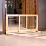TRIXIE Hunde-Absperrgitter Kiefernholz 65–108 x 50 cm – Sicherheit für Welpen & kleine Hunde – Bild 2