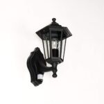 Licht-Erlebnisse Aussenleuchte PARIS mit Bewegungsmelder – Nostalgische Wandlampe Aluminium IP44 – Bild 6