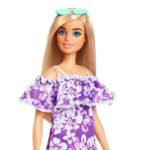 Barbie Loves The Ocean Puppe 29 cm – Lila Blumenkleid mit Zubehör aus recyceltem Kunststoff – Bild 5
