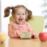 PandaEar 3er Set Babyschussel mit Saugnapf & Deckel – Auslaufsicher für Kleinkinder – Bild 2