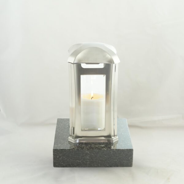 Grablampe Venezia Edelstahl mit Granitsockel – Kristallglas & Magnetverschluss 13×13×24 cm