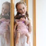 GAGAKU Puppentrage Rosa – Ergonomische Babytrage für Puppen ab 3 Jahren – Bild 3