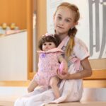 GAGAKU Puppentrage Rosa – Ergonomische Babytrage für Puppen ab 3 Jahren – Bild 2