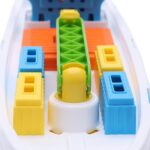 Toyland® 41cm Frachtschiff mit Kran & 6 Containern – Schwimmendes Wasserspielzeug für Kinder ab 3 – Bild 7