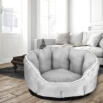 Queta Hundebett & Katzenbett 46x46x23cm – Plüsch Haustierbett mit Rutschschutz – Bild 6
