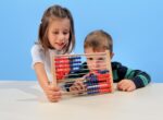 Betzold Holz-Rechenschieber 100 – Abakus für Grundschule Rechnen lernen – Bild 8
