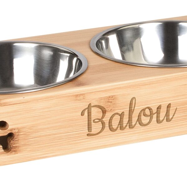 LAUBLUST Personalisierte Futterstation für Hunde – Bambus mit Gravur, Grössen M, L, XL