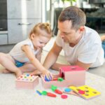 4-in-1 Montessori Holzspielzeug ab 10 Monaten – Motorikspielzeug für Babies & Kleinkinder – Bild 2