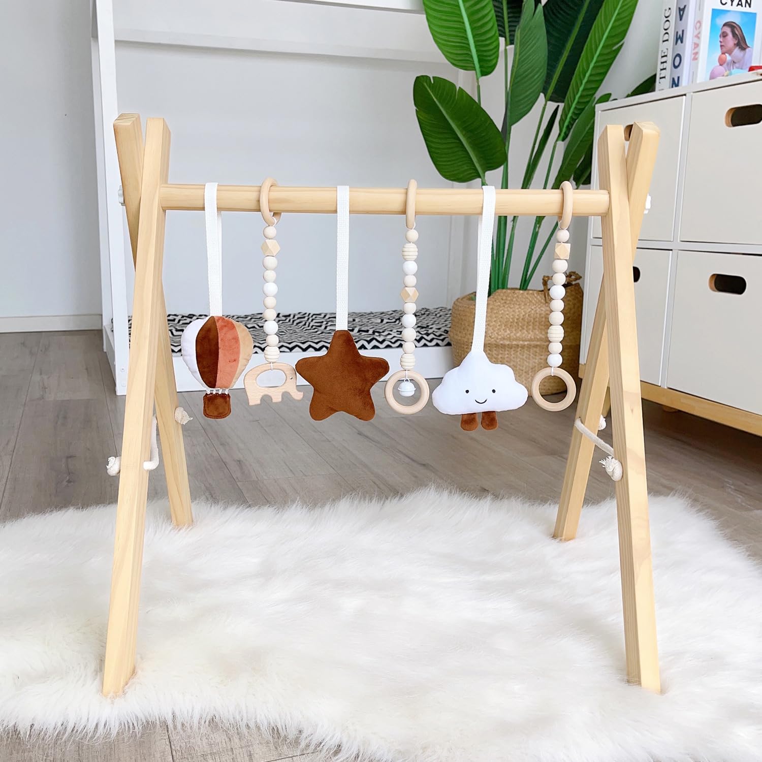 Caudblor Spieltrapez Holz 60x43x40cm – Babygymnastik & Motoriktraining für Neugeborene