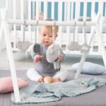 roba Baby-Spielbogen Montessori – Holz-Babygym mit Greiftrainer für motorische Entwicklung – Bild 2