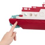 Battat Fährschiff mit 2 Spielzeugautos – Interaktives Badespielzeug für Kleinkinder ab 12 Monaten – Bild 3