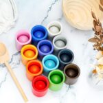 Montessori Holz Sortier- und Stapelspielzeug mit 12 Regenbogenkugeln – Feinmotorik für Kinder ab 2 Jahren – Bild 7
