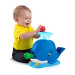 Bright Starts Silly Spout Whale Popper – Interaktives Ballspielzeug mit Musik & Lichtern – Bild 3