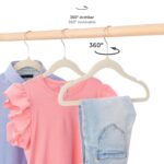 Laleni Kinderkleiderbügel 50er Set mit Samtbezug – Rutschfest & 360° drehbar für Babys – Bild 4
