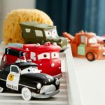 Disney Pixar Cars Badespielzeugset – 5 Teile mit Lightning McQueen für Babys ab 6 Monaten – Bild 3