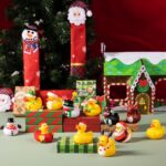 JOYIN 12er Set Weihnachts-Badeenten – Quietschenten mit festlichem Design für Kinder – Bild 2