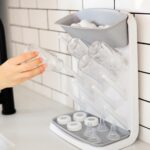Ubbi Vertical Baby Bottle Drying Rack – Platzsparendes Abtropfgestell für 13 Flaschen – Bild 2