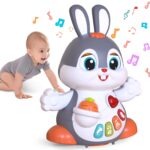 MOONTOY Interaktives Musikspielzeug Hase mit Licht – Krabbelspielzeug ab 6 Monaten