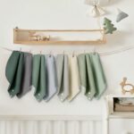 lulumoon Baby Lätzchen 8er-Set – 4-lagiges Musselin Halstuch für 0–36 Monate – Bild 6