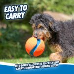 Chuckit! Kick Fetch Large – Robuster Hundeball mit ergonomischen Einkerbungen für mittelgrosse bis grosse Hunde – Bild 6