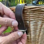 UNUS Hundefahrradkorb 47x29x34cm aus Weide – Sicherer Gepäckträgerkorb mit Gitterabdeckung – Bild 5